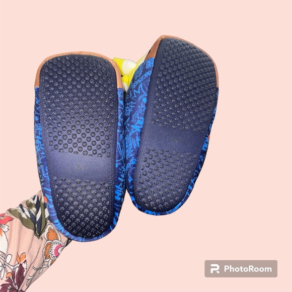 SpongeBob kids slippers - Picture 2 of 5